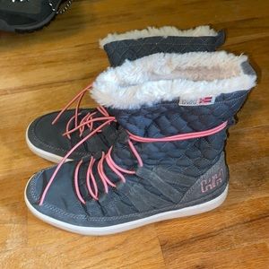 Helly Hansen Boots size 7
